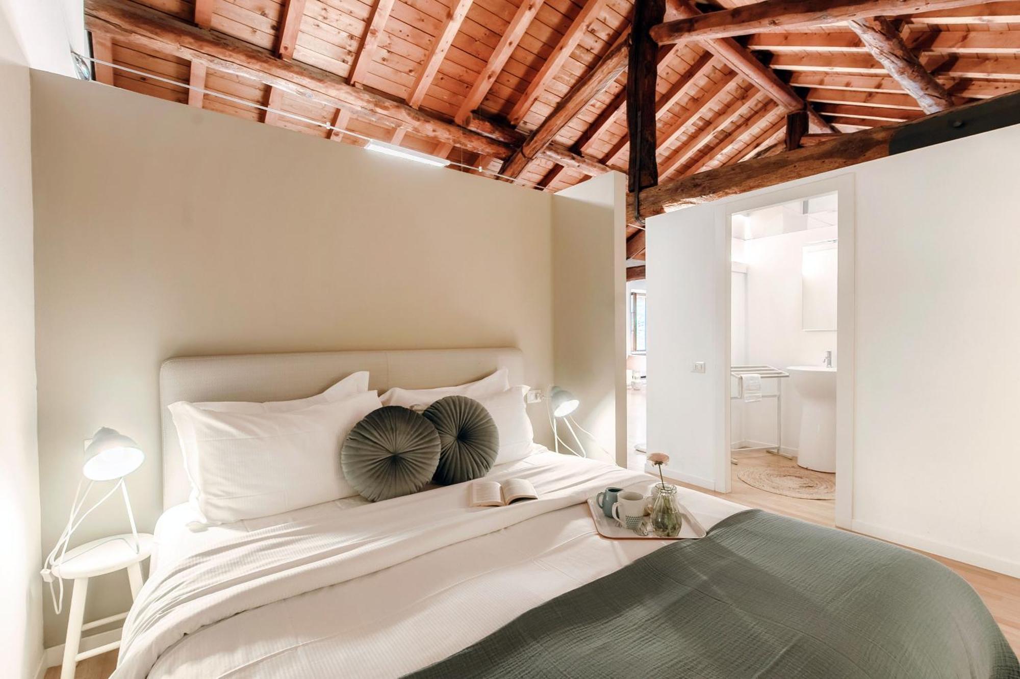 Corte Delle Rondini - Bymyhomeincomo Exterior photo