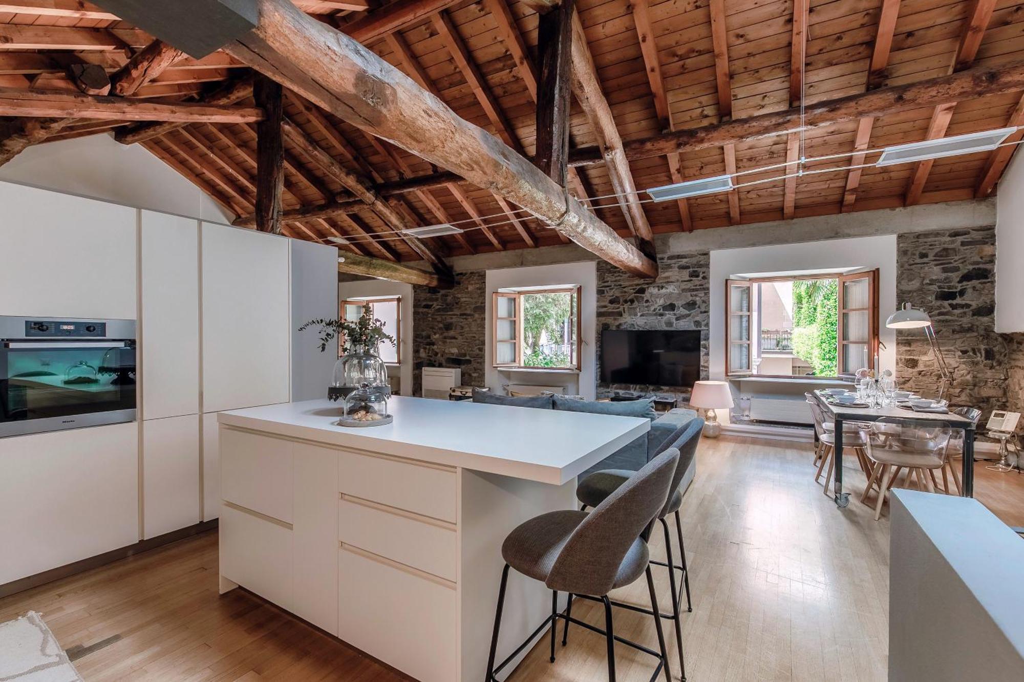 Corte Delle Rondini - Bymyhomeincomo Exterior photo